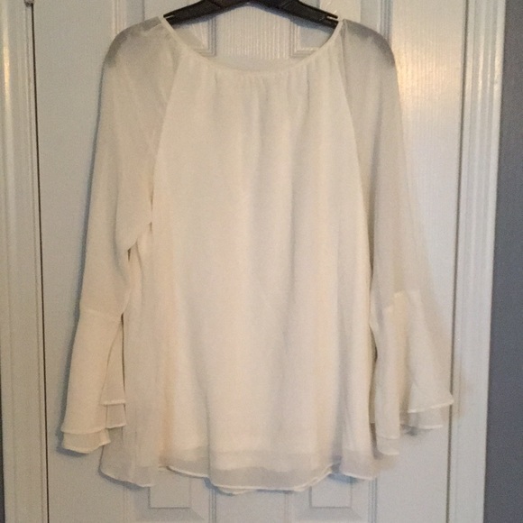 White Bell-Sleeve Peasant Blouse - Picture 3 of 8